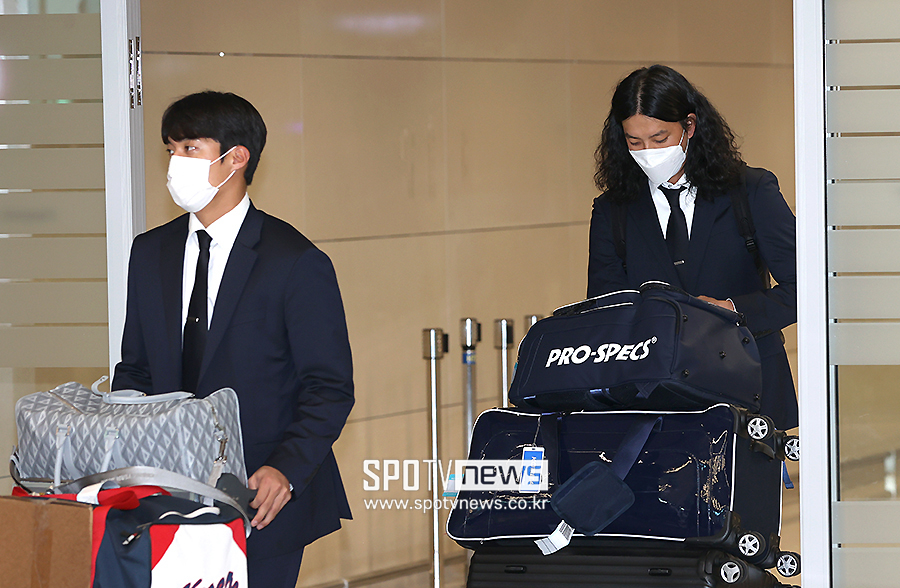 ▲ 원태인 김원중 ⓒ곽혜미 기자
