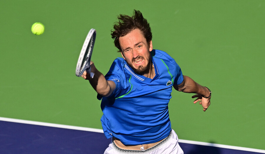 ▲ 다닐 메드베데프가 2023년 ATP 투어 BNP 파리바 오픈 단식 준결승전에서 경기를 펼치고 있다. ⓒ연합뉴스/AP