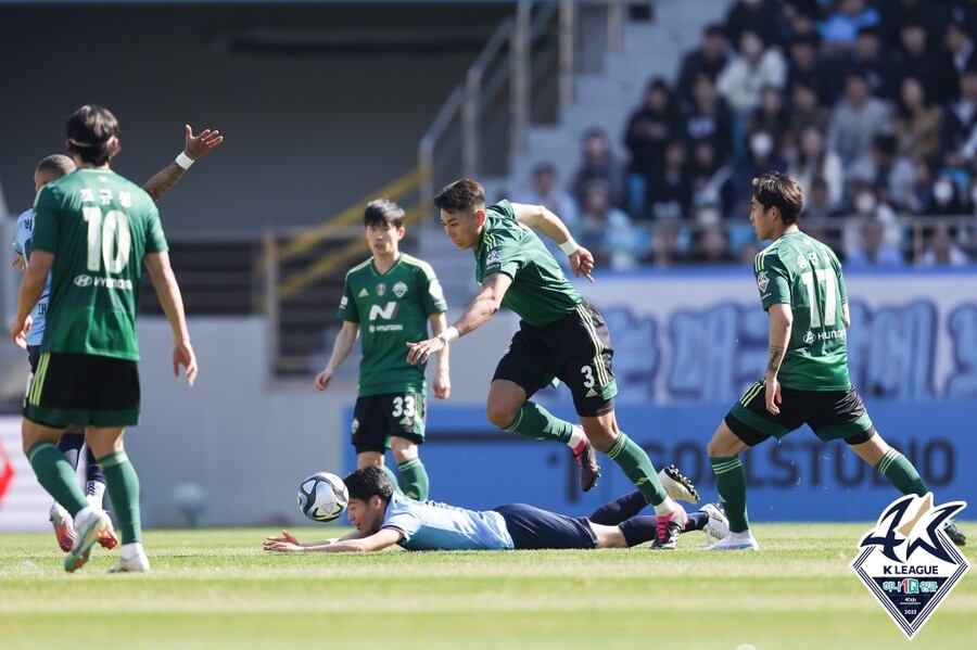 ▲ 전북 현대는 대구FC 원정에서 쓰린 패배를 경험했다 ⓒ한국프로축구연맹