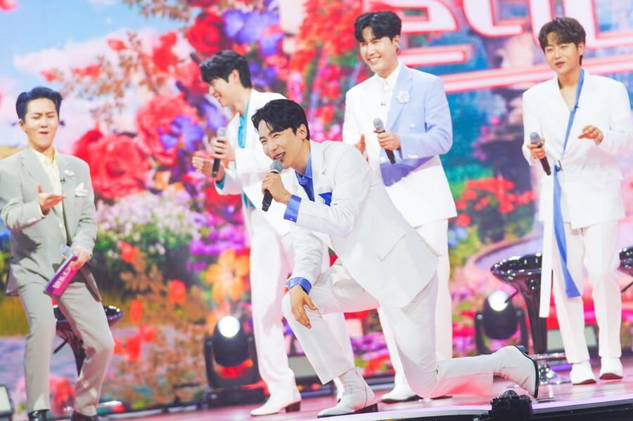 ▲'불타는 디너쇼'의 에녹. 제공|크레아스튜디오