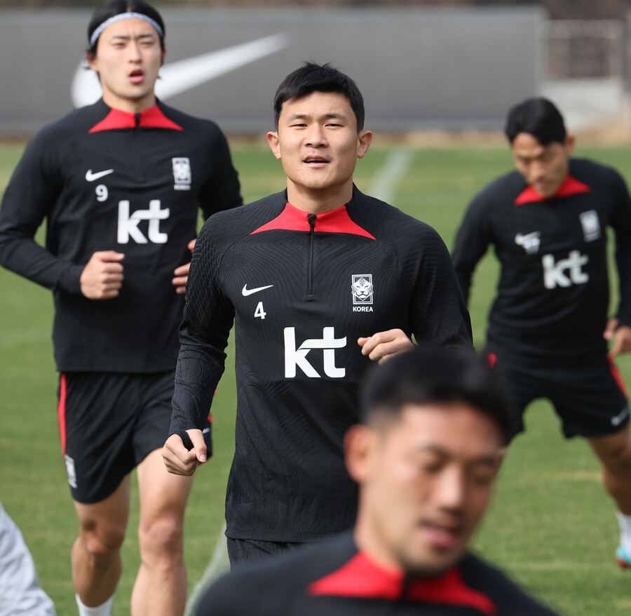 ▲ 위르겐 클린스만 감독 체제의 축구대표팀에서 수비 중심인 김민재 ⓒ연합뉴스