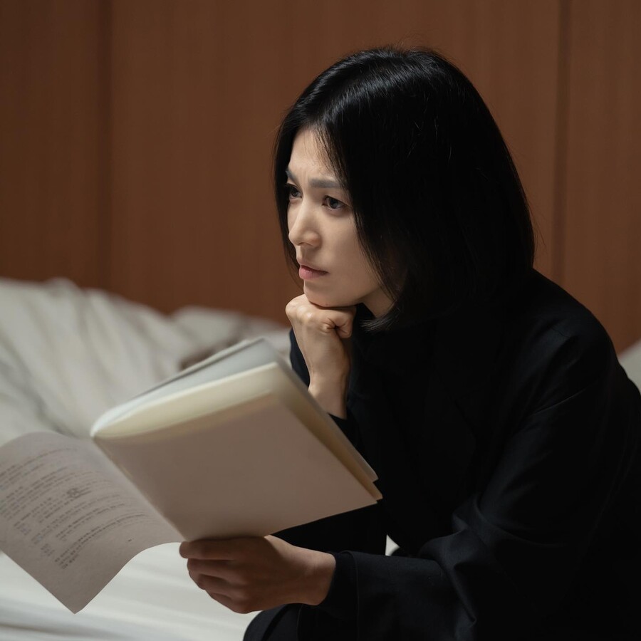 ▲  '더 글로리' 파트2 현장 스틸. 출처|송혜교 인스타그램