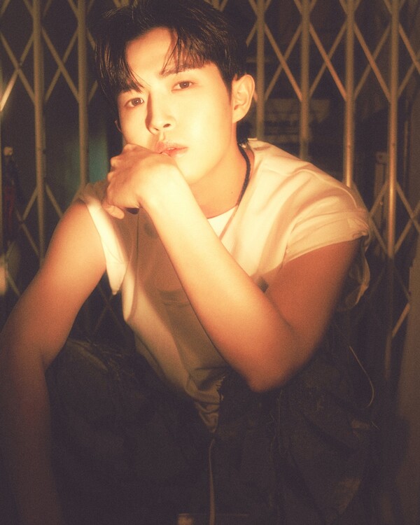 ▲ '봄바람'으로 돌아온 김재환. 제공|스윙엔터테인먼트