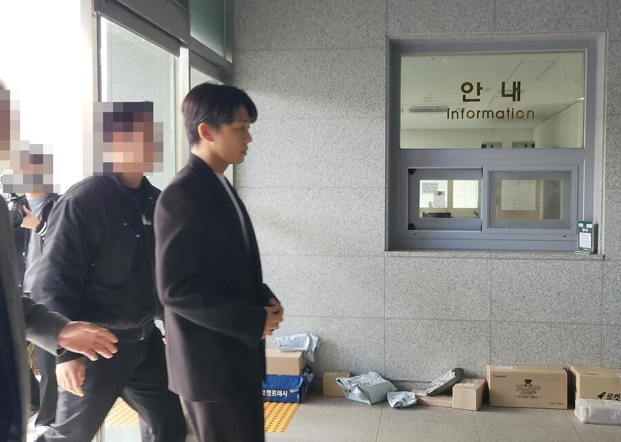 ▲ 경찰에 출석한 유아인 ⓒ연합뉴스