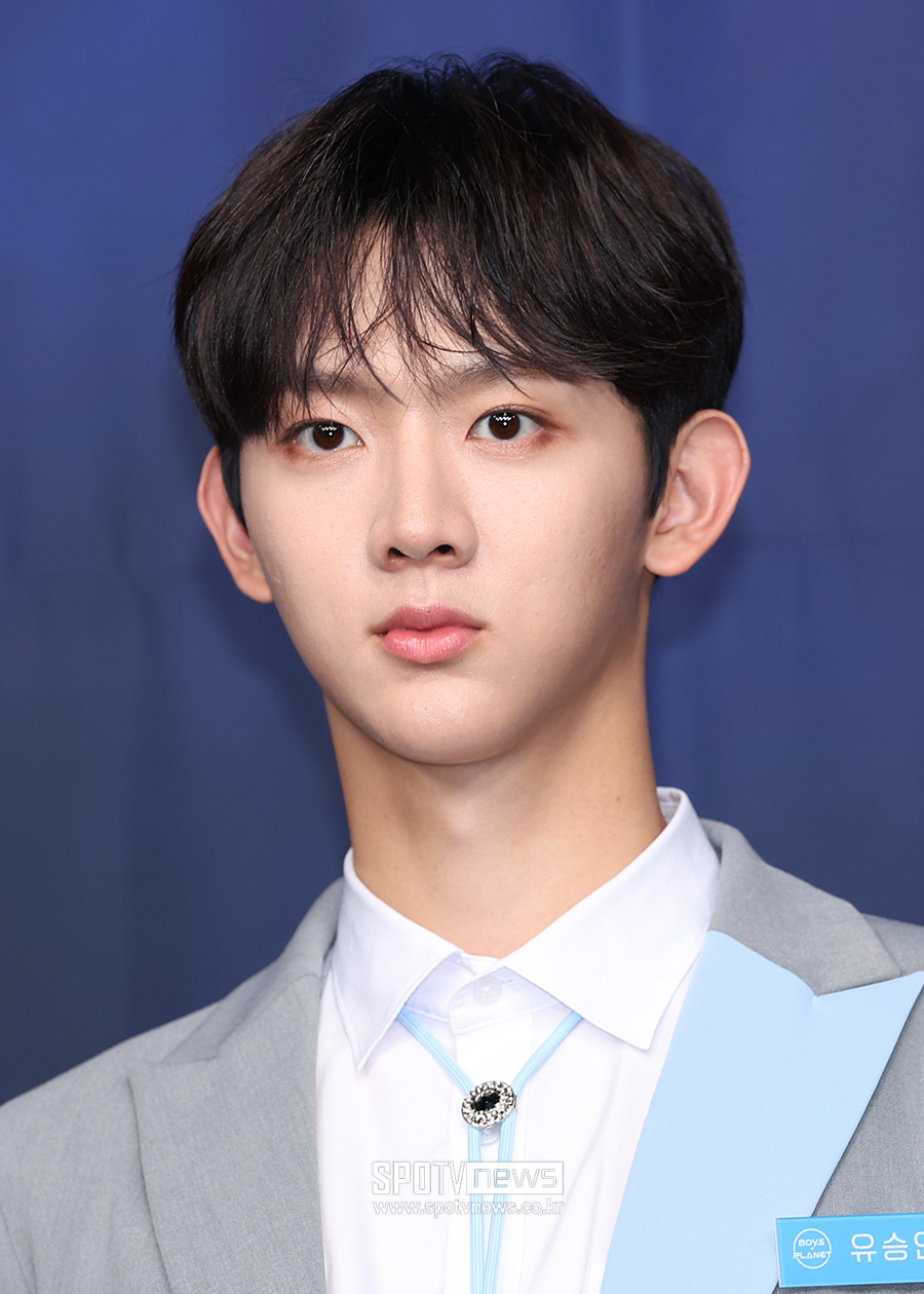 [포토S] 유승언, 완벽한 브이 라인
