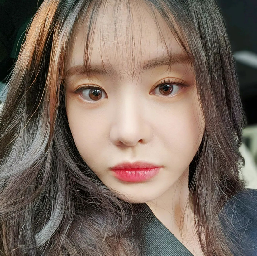 서유리 "별일 없이 지낸다" 로나유니버스 퇴진 후 근황