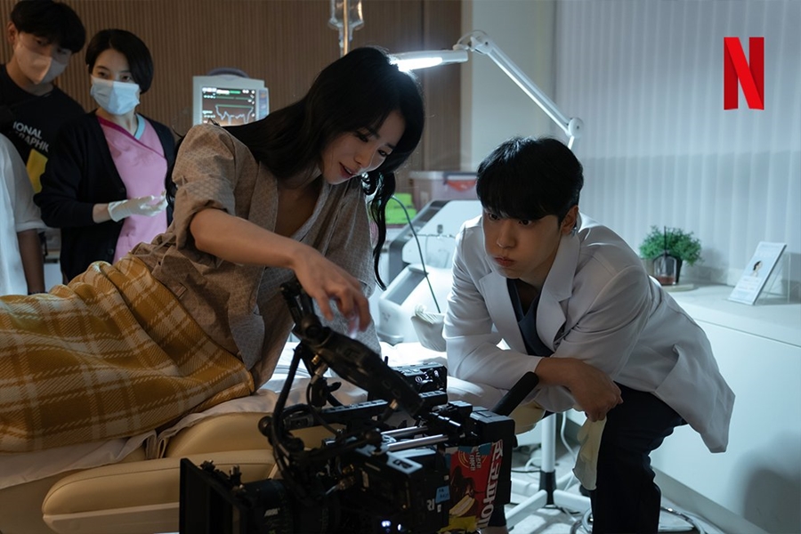 ▲ 임지연, 이도현. 출처ㅣ넷플릭스