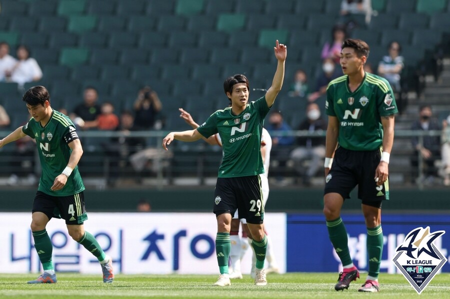 ▲ 전북 현대 류재문은 선제골을 넣었다. ⓒ한국프로축구연맹