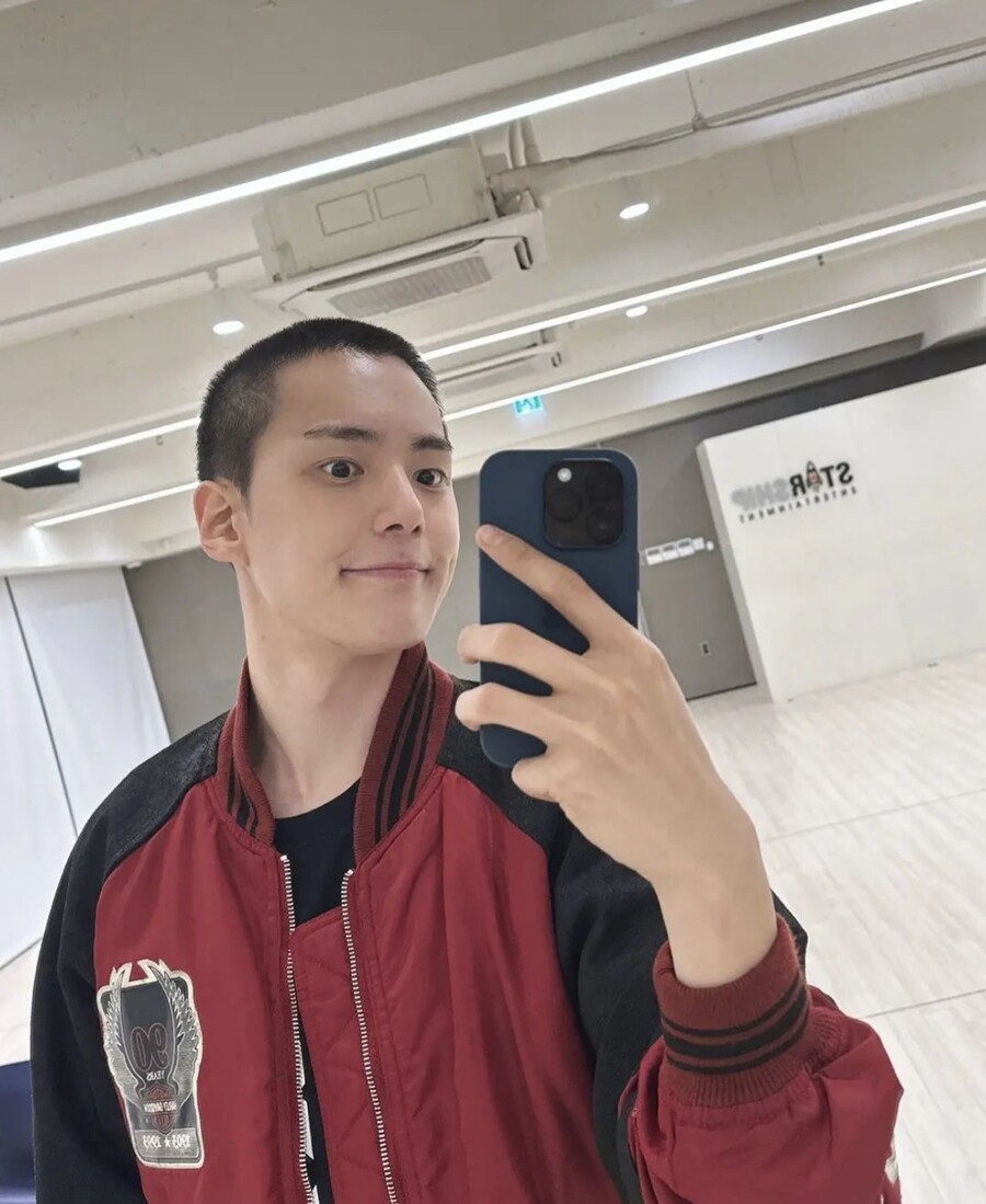 ▲ 민혁. 출처ㅣ몬스타엑스 공식 SNS