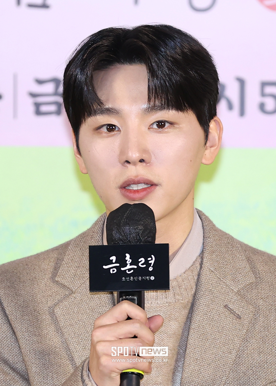 '멜로망스' 김민석 동생 김우석, 오늘(4일) 깜짝 입대 "잘 다녀오겠습니다"
