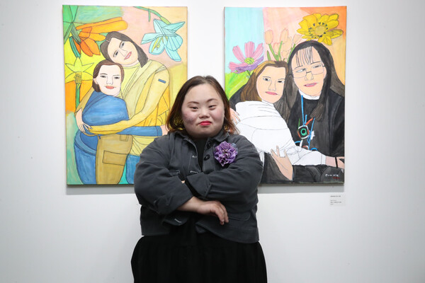 '우리들의 블루스' 정은혜, '포옹' 주제로 전시회…5일부터 아트스페이스 선