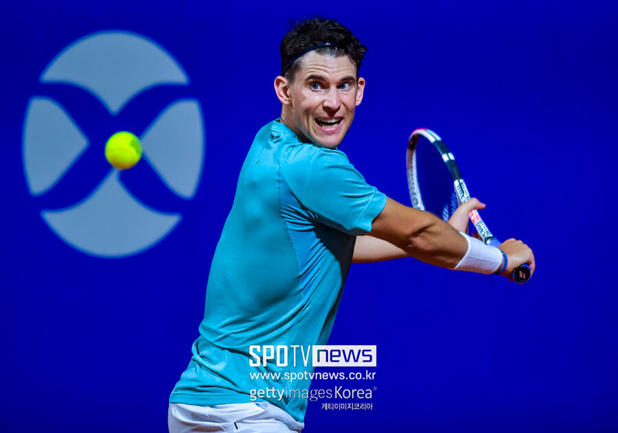 [ATP] 팀, 에스토릴 오픈 8강 진출…후르카츠는 16강에서 탈락