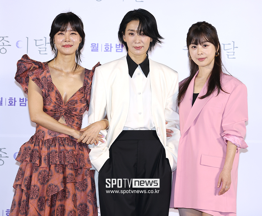 ▲ 유선 김서형 서영희 ⓒ곽혜미 기자