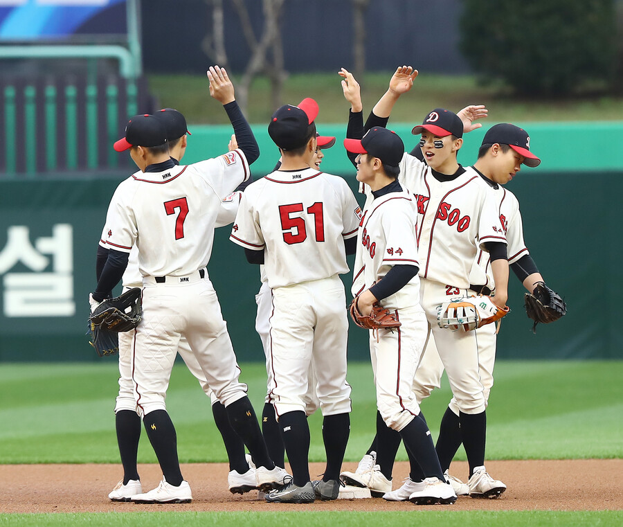 [이마트배] 배승수 9회 끝내기! 덕수고, 강릉고 꺾고 2년만에 전국대회 우승