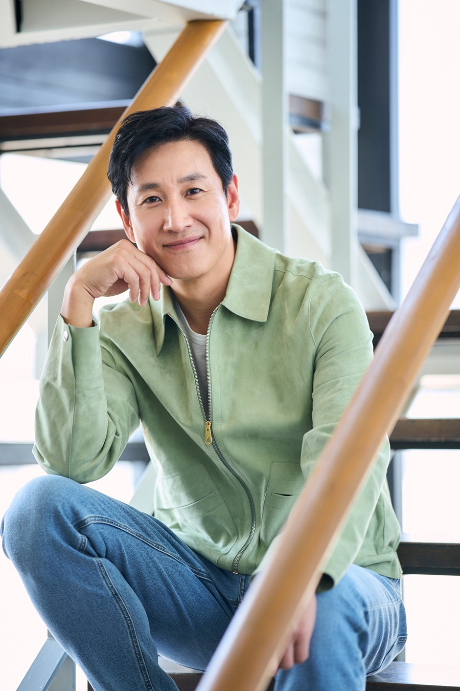'킬링 로맨스' 이선균 "봉준호 감독, 포스터 보고 연락 와 '이 조합 궁금하다'고"[인터뷰①]