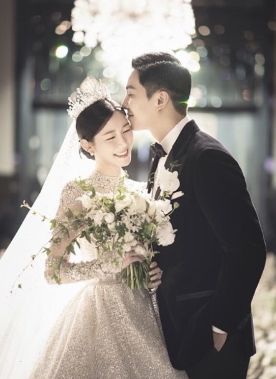 ▲ 이다인(왼쪽), 이승기 부부. 출처| 휴먼메이드 인스타그램