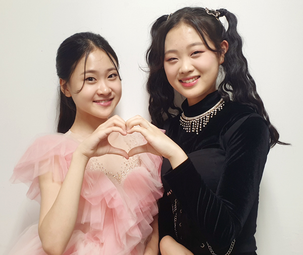 ▲ 김다현(왼쪽), 김도현 자매. 제공| 티밥미디어