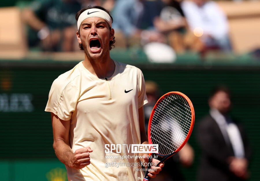 [ATP] 프리츠, 치치파스 꺾고 몬테카를로 마스터스 4강행…메드베데프는 탈락