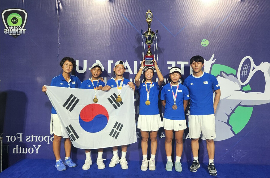 ▲ 한국 14세 이하(U-14) 남녀 테니스 대표팀 ⓒ대한테니스협회