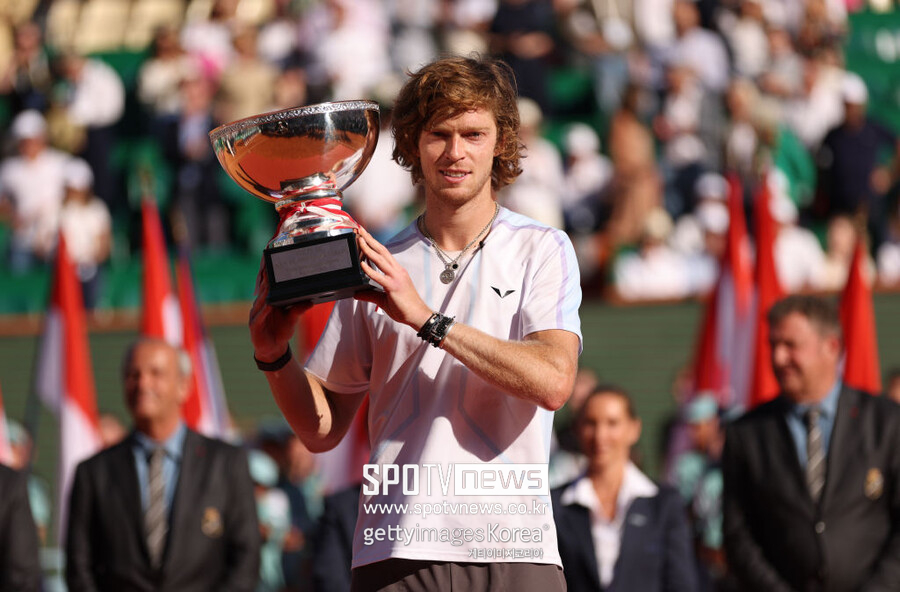 ▲ 2023년 ATP 투어 몬테카를로 마스터스에서 우승한 안드레이 루블레프