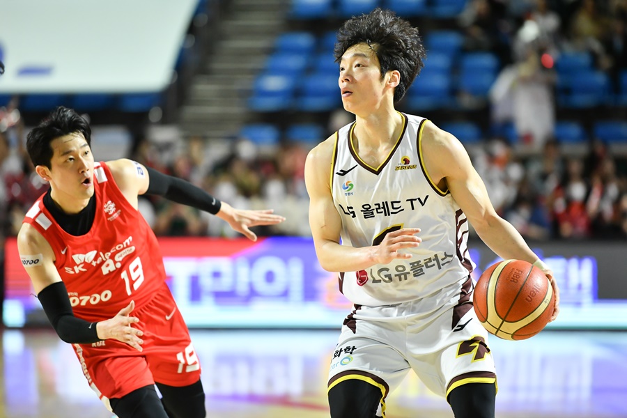 ▲ 졌지만 이재도를 중심으로 추격전을 펼친 창원 LG도 만만치 않았다 ⓒ KBL