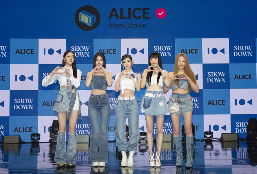▲ 가린 소희 유경 채정 이제이. 제공ㅣ아이오케이 컴퍼니