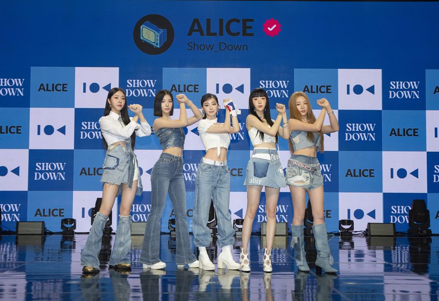 ▲ 가린 소희 유경 채정 이제이. 제공ㅣ아이오케이 컴퍼니
