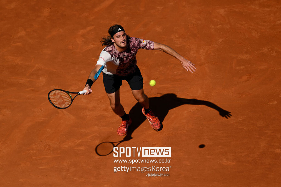 [ATP] 치치파스, 바르셀로나 오픈 16강 진출…시너도 2회전 통과