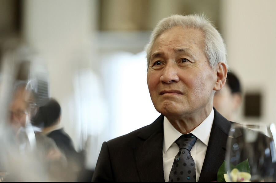 '혈액암' 안성기 "건강 거의 회복" 직접 밝힌 근황→환한 미소