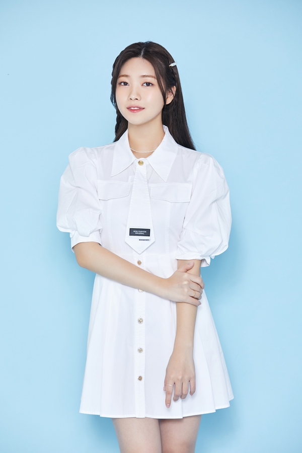 ▲ 가수 성민지 새 프로필 사진. 제공|톱스타엔터테인먼트