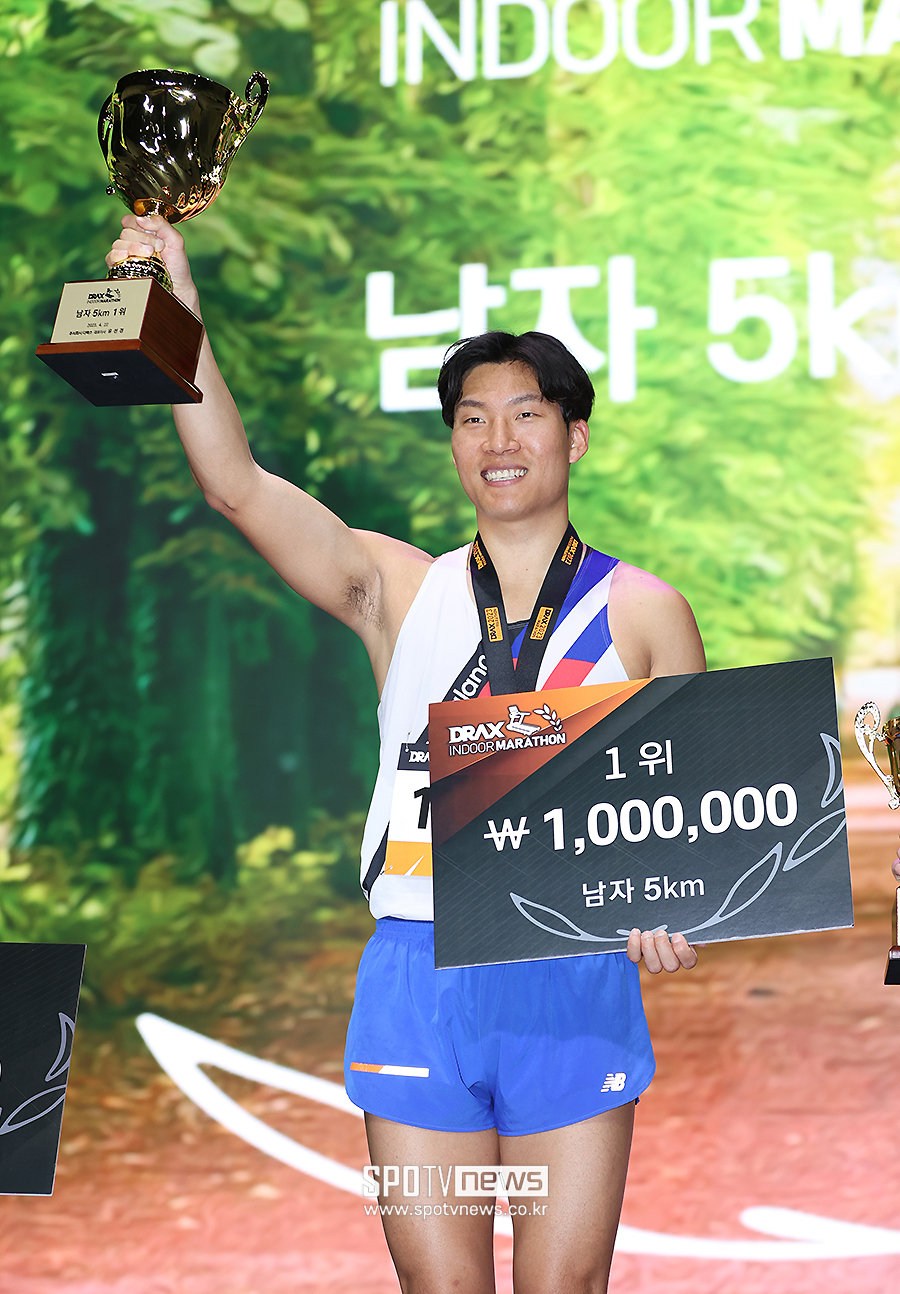 [포토S] 김은섭, '남자 5km 우승!'