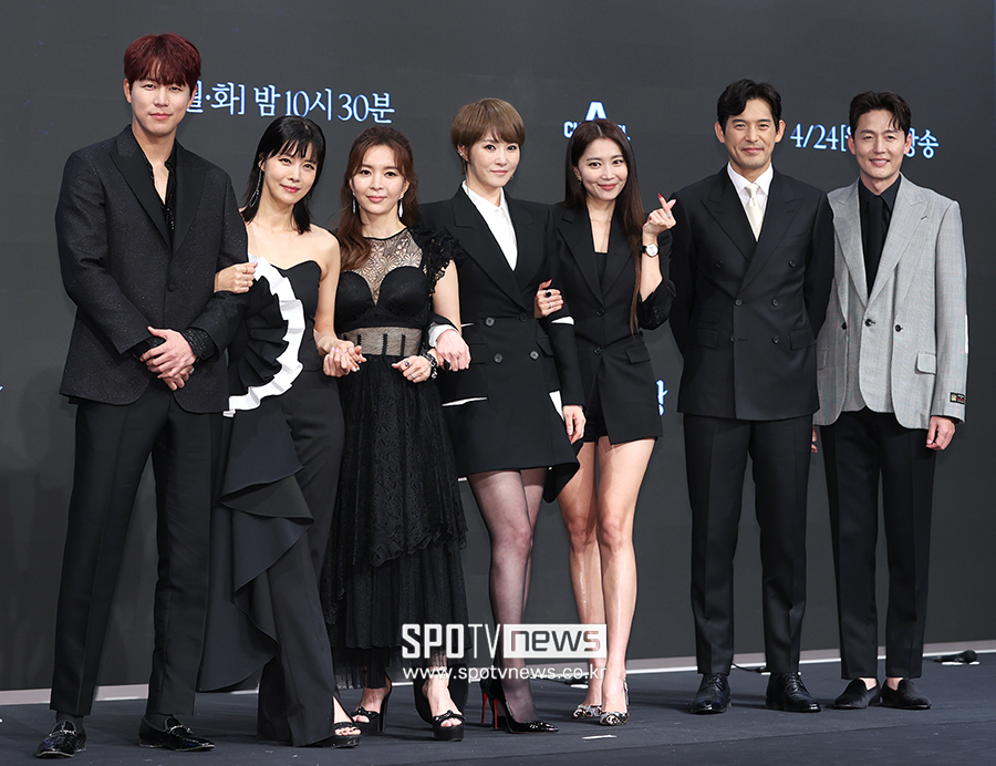 ▲ 신지훈 유선 신은정 김선아 오윤아 오지호 이정진 ⓒ곽혜미 기자