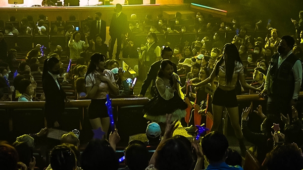 ▲ 22일 첫 콘서트 '꽃구경'을 화려하게 펼친 김태연. 제공|톱스타엔터테인먼트