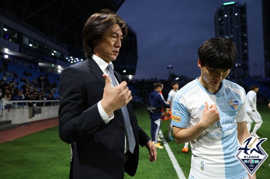 ▲ 울산현대 홍명보 감독이 인천전 승리로 K리그 50번째 승리를 챙겼다 ⓒ 한국프로축구연맹