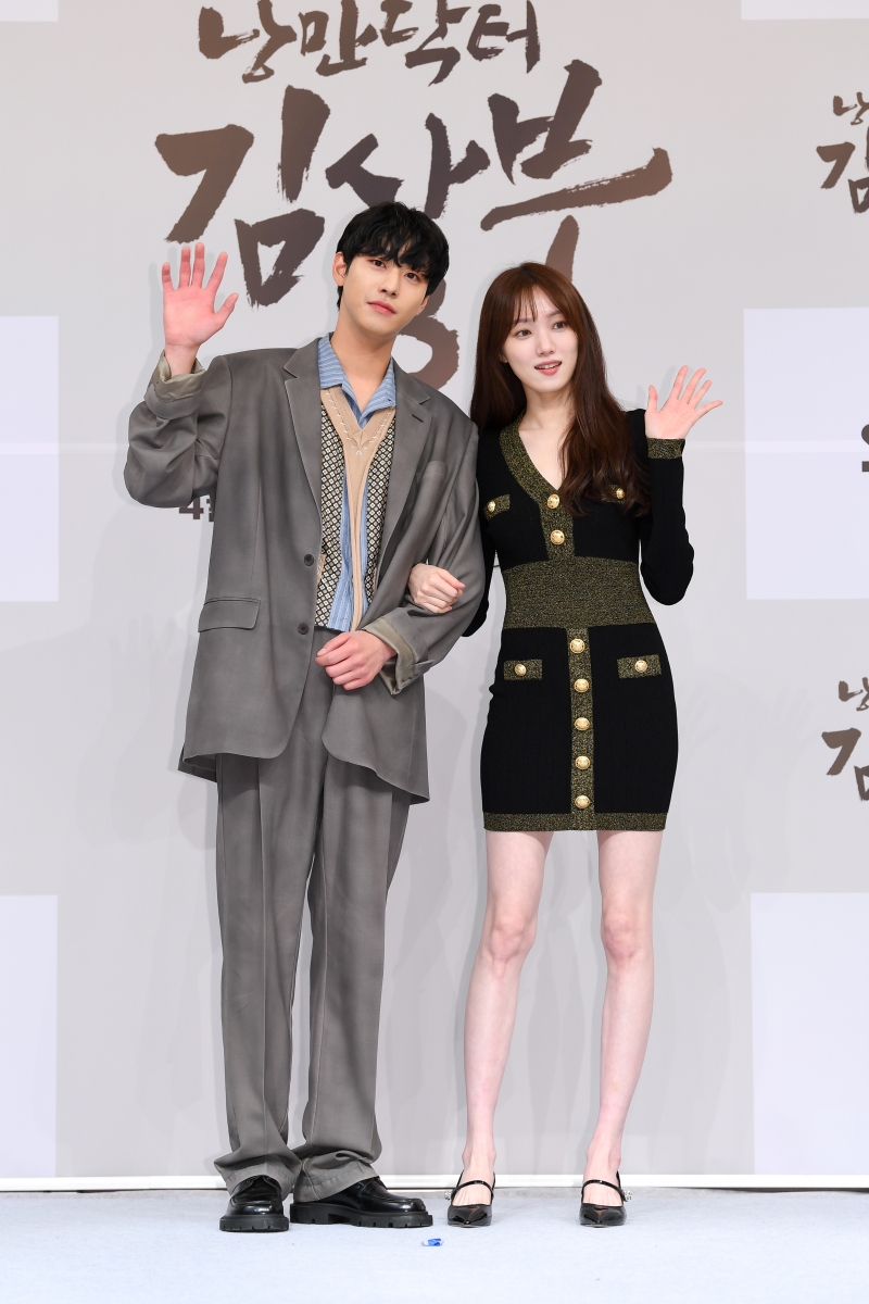 ▲ 안효섭 이성경(왼쪽부터). 제공| SBS