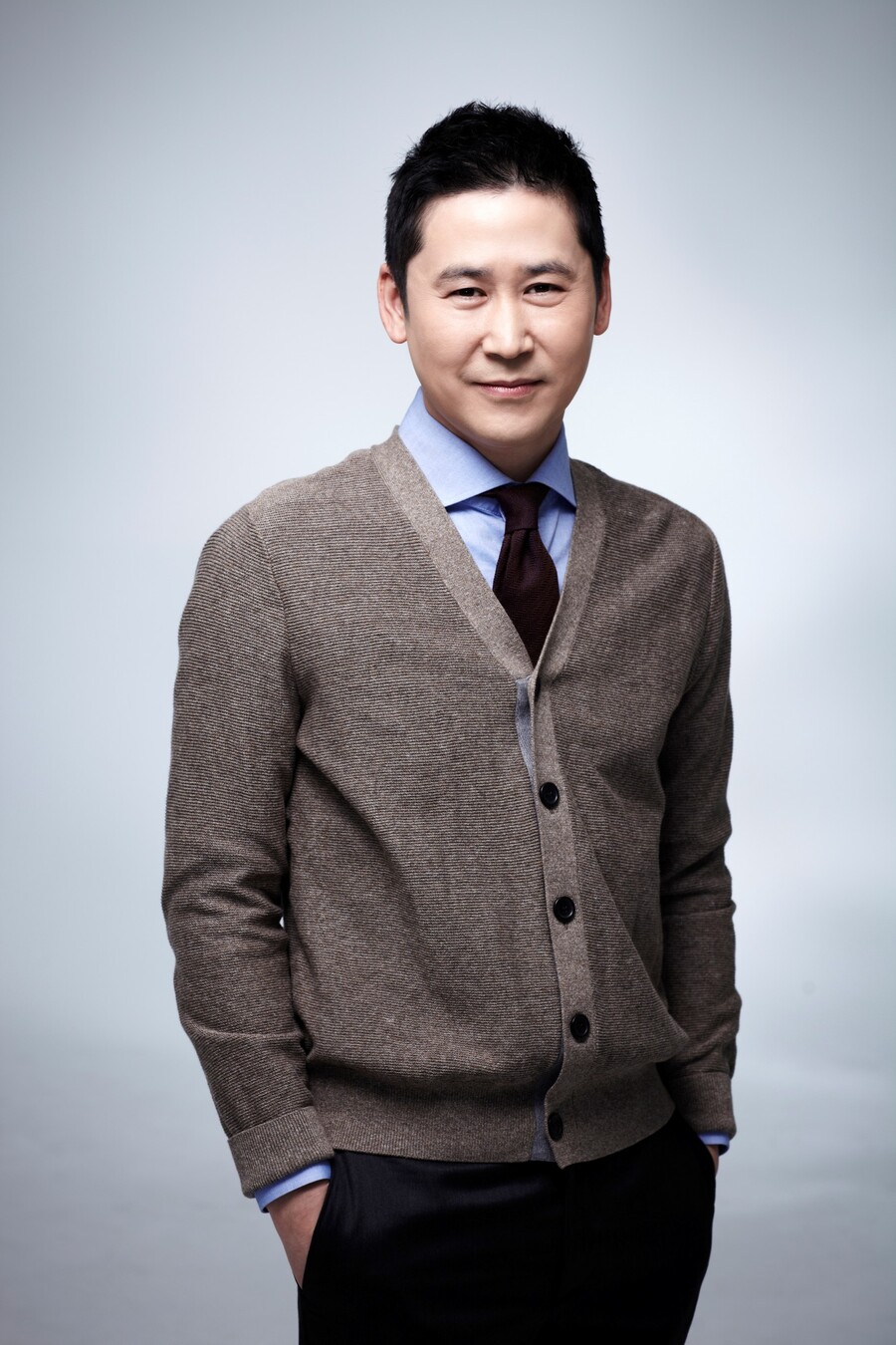 같은 19금, 다른 반응…넷플릭스 '성+인물'이 부른 신동엽 하차 요구