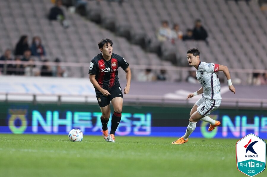 ▲ 황의조가 빠진 서울, 중책을 맡게된 김신진 ⓒ 한국프로축구연맹
