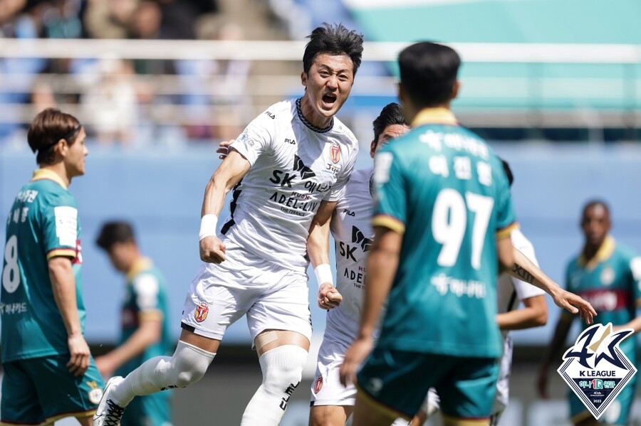 ▲ 치열하게 싸운 대전 하나시티즌과 제주 유나이티드 ⓒ한국프로축구연맹