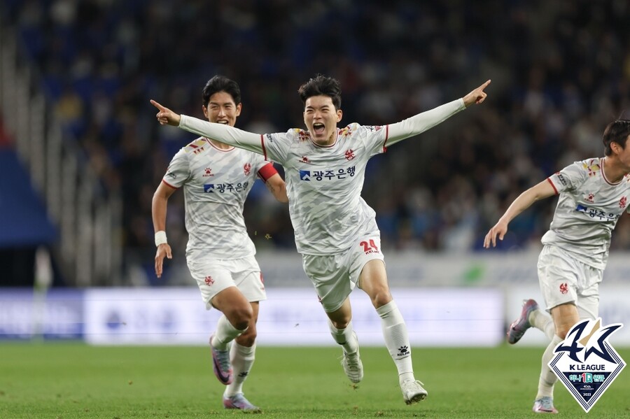 ▲ 매서웠던 광주FC, 선제골을 넣고 포효했다 ⓒ한국프로축구연맹