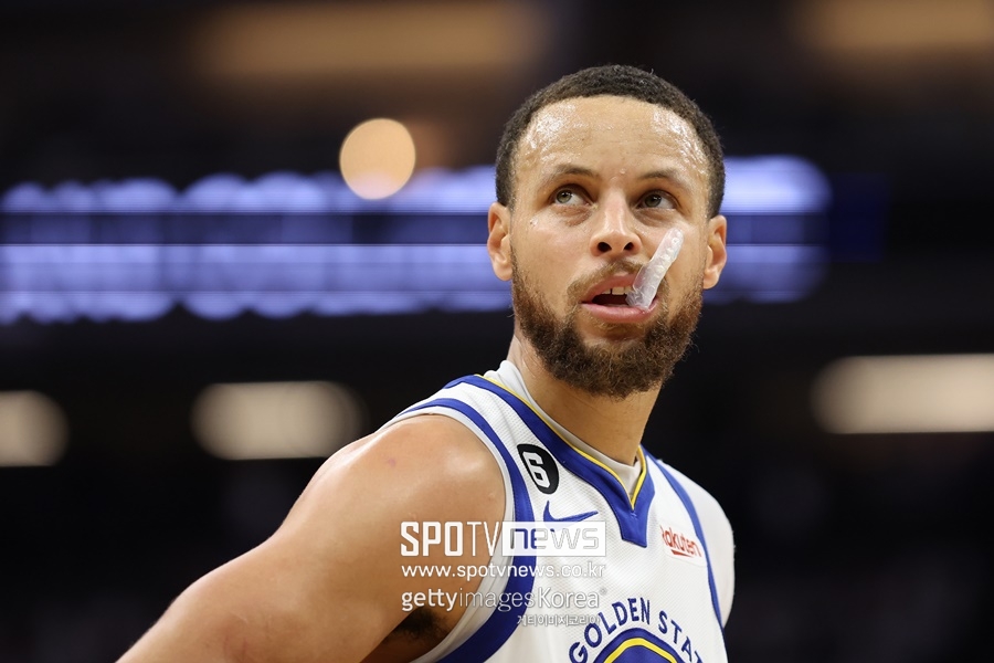 '커리 50득점 원맨쇼' GSW, 7차전서 SAC 꺾고 2라운드 진출…르브론의 레이커스와 격돌