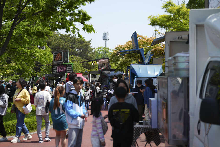▲ 팬들의 성원이 뜨거운 대전 하나시티즌, 오재석은 후배들을 이끌고 있다. ⓒ대전 하나시티즌