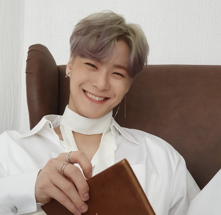 ▲ 문빈. 출처ㅣ진진 SNS