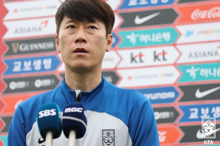 [SPO 현장] 'U-20 월드컵 출국' 김은중 감독 "긴장보다 설렘, 프랑스전에 모든 초점"