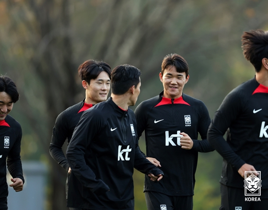 ▲ 국가대표팀 소집 당시 엄원상(울산현대)과 양현준(강원FC)의 훈련 모습 ⓒ대한축구협회