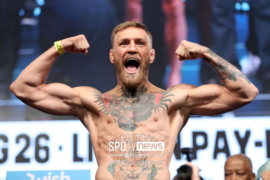 코너 맥그리거 불타오르게 한 'UFC 불멸의 존재'