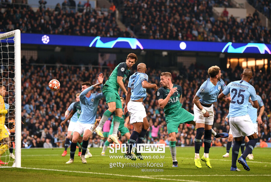 ▲ 2018-19시즌 UCL 8강 2차전에서 맨시티를 상대로 득점하는 요렌테