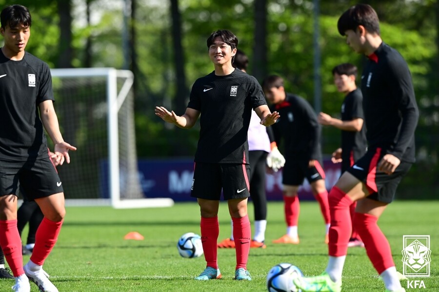 ▲ 김은중호 핵심 선수들, 강성진-김용학-배준호(사진 위부터 차례로). ⓒ대한축구협회
