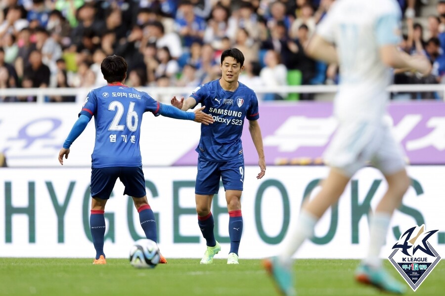▲ 울산 현대가 수원 삼성을 꺾고 7경기 무패 1위를 질주했다. ⓒ한국프로축구연맹
