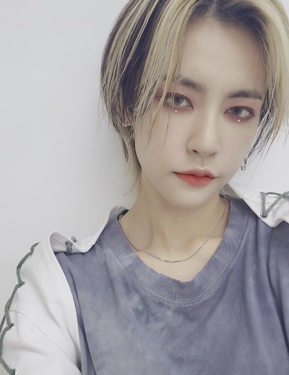 공원소녀 미야 "K팝 아이돌=감옥생활…韓 불법체류자 됐다" 주장 '파문'