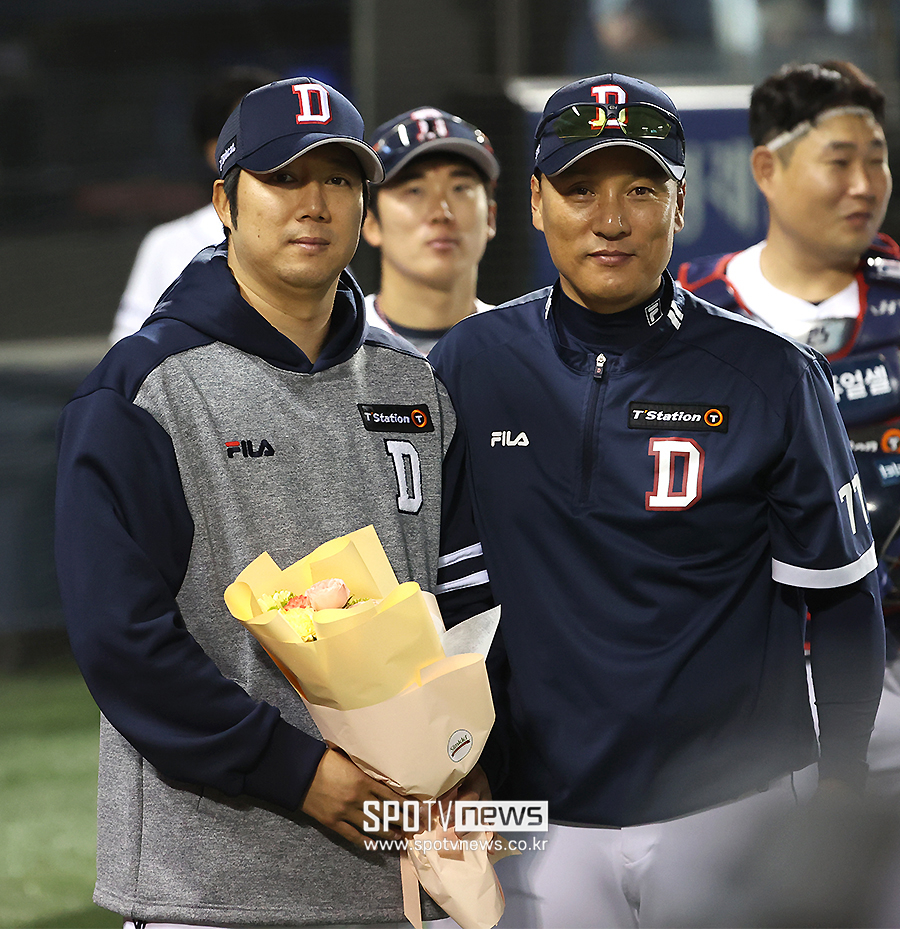 ▲ 장원준 이승엽 감독 ⓒ곽혜미 기자